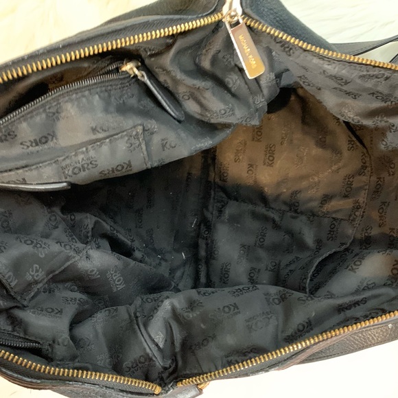 Michael Kors Bag - Picture 7 of 7